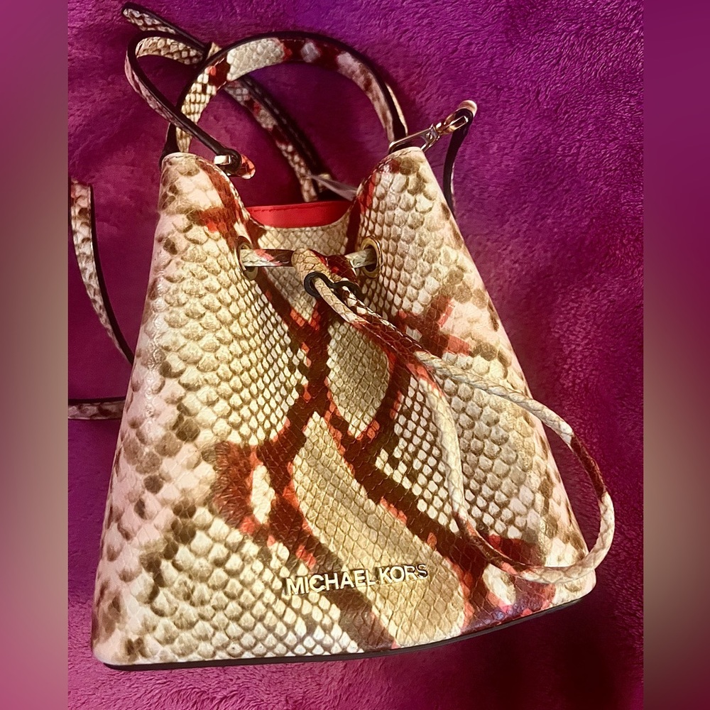 Mk Suri Python Embossed Small Bucket Crossbody Ba… - image 2